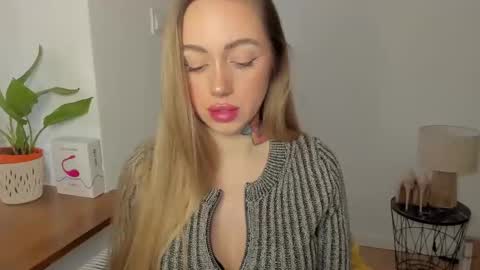 C o r a l i e online show from January 23, 2:50 pm