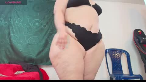 karla           instagram  online show from November 16, 5:18 pm