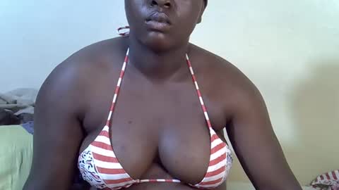 Snapshot of sexy_ebony20 chatting on February 23, 2:40 am ebony online show from February 23, 2:40 am