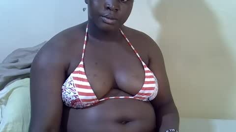 Snapshot of sexy_ebony20 chatting on March 1, 7:37 pm ebony online show from March 1, 7:37 pm