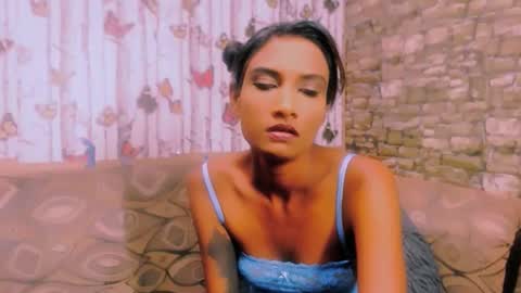 sexy_indian0009 online show from December 15, 9:57 am