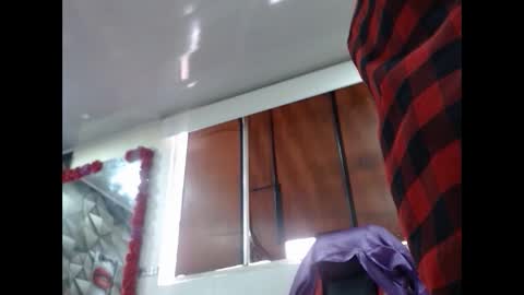 MARIPOSA online show from September 25, 6:00 pm