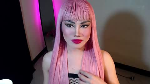 Snapshot of sexy_rc18 chatting on December 12, 10:09 pm RC online show from December 12, 10:09 pm