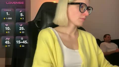 Snapshot of sexy_sweets chatting on November 12, 6:41 pm Sexy-Sweets online show from November 12, 6:41 pm