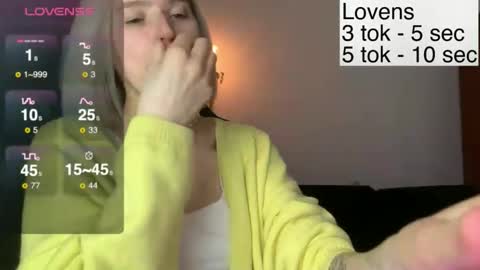 Snapshot of sexy_sweets chatting on November 16, 3:39 pm Sexy-Sweets online show from November 16, 3:39 pm