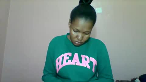 sexyapple2002 online show from September 17, 8:43 pm