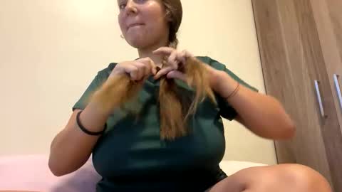 Snapshot of sexyayo666 chatting on September 10, 5:02 pm ALAYA online show from September 10, 5:02 pm