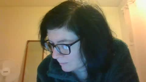 Snapshot of sexybabe41 chatting on February 4, 11:27 pm sexymilfy online show from February 4, 11:27 pm