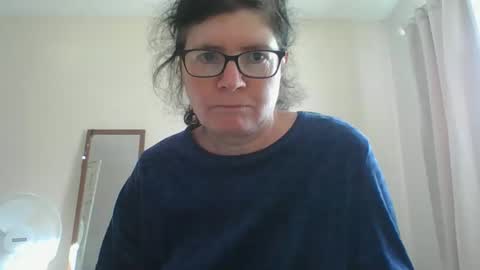 Snapshot of sexybabe41 chatting on October 9, 2:26 pm sexymilfy online show from October 9, 2:26 pm