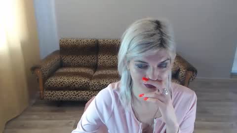 sexybeatriice online show from January 12, 11:28 am