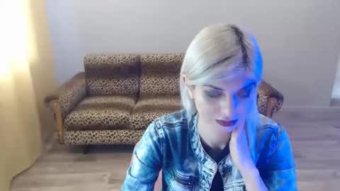 sexybeatriice online show from January 19, 10:17 am