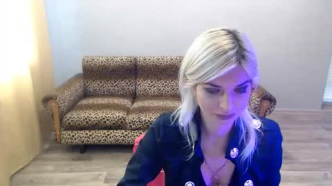 sexybeatriice online show from October 16, 6:47 am