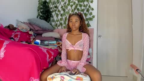 sofia online show from February 13, 8:27 am