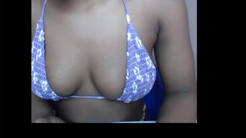 Snapshot of sexydebabe chatting on September 13, 1:05 am sexydebabe online show from September 13, 1:05 am