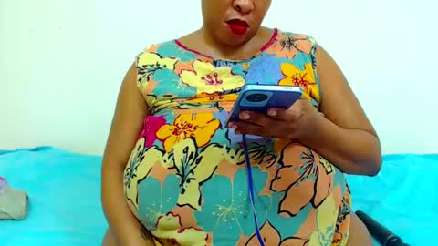 Snapshot of sexyebonylove89 chatting on January 29, 4:36 am sexyebonylove89 online show from January 29, 4:36 am