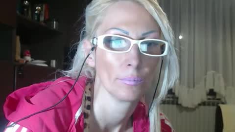 ENI pvt moan your name  WHEN I M NOT online you tell me in SNAPCHAT deal yes add me...  FREE TWITTER magiconline101...... online show from September 22, 8:22 pm