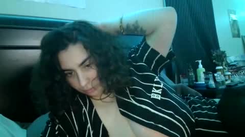 ETERNAL GODDESS WOMAN  online show from January 26, 4:20 am