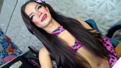 Snapshot of sexyhotbabe18 chatting on January 29, 1:48 am sexyhotbabe18 online show from January 29, 1:48 am