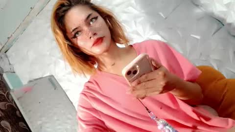 Snapshot of sexyhotbabe18 chatting on October 19, 8:48 am sexyhotbabe18 online show from October 19, 8:48 am