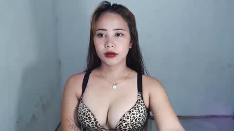 jeanken and jelian online show from January 19, 9:01 am