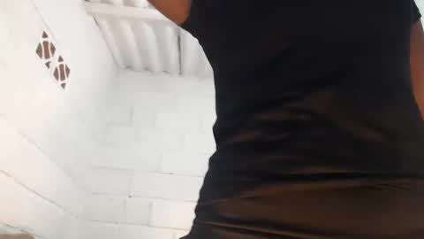 Snapshot of sexyjustin202 chatting on January 1, 5:01 am sexyjustin202 online show from January 1, 5:01 am