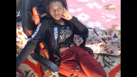 Snapshot of sexyjustin202 chatting on January 19, 4:44 am sexyjustin202 online show from January 19, 4:44 am