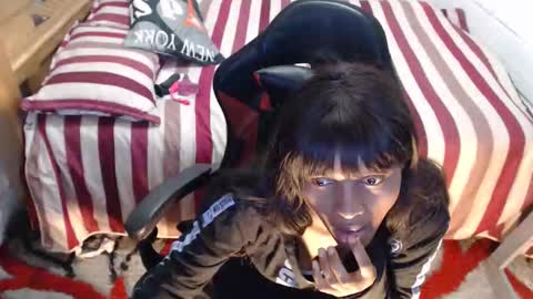 Snapshot of sexyjustin202 chatting on October 28, 2:04 am sexyjustin202 online show from October 28, 2:04 am