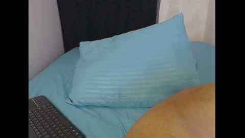 sexyloba  independent model online show from January 9, 11:02 pm