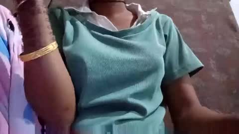 sexymaya8642 online show from October 16, 12:44 am