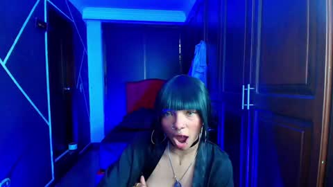 N A F online show from February 1, 10:23 pm