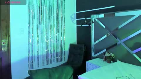 N A F online show from October 17, 7:27 pm