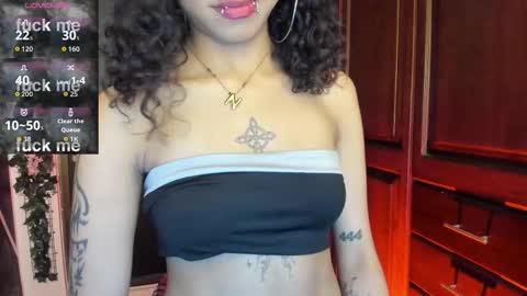 N A F online show from November 10, 7:24 pm