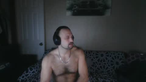 Snapshot of sexypeople4204u chatting on December 8, 8:04 pm sexypeople4204u online show from December 8, 8:04 pm