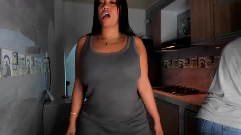 sexysofiiax online show from December 11, 4:07 am