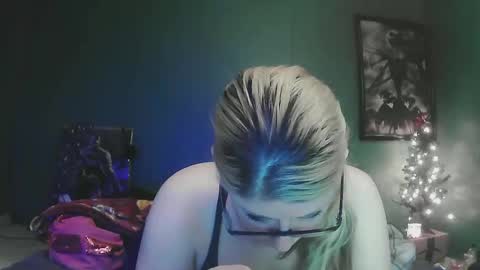 Snapshot of sexystripper69 chatting on January 13, 1:13 am sexystripper69 online show from January 13, 1:13 am