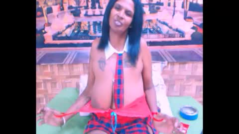 sexyva4u2luv online show from October 3, 6:05 pm