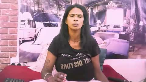 sexyva4u2luv online show from November 23, 7:02 pm