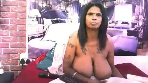 sexyva4u2luv online show from November 24, 7:13 pm