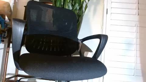 Snapshot of sf_bella chatting on March 9, 7:34 am sf_bella online show from March 9, 7:34 am