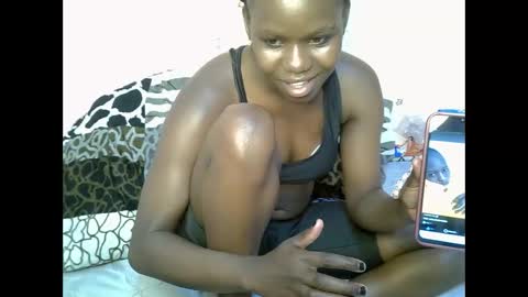 Snapshot of shaa_loon chatting on October 10, 5:01 pm shaa_loon online show from October 10, 5:01 pm