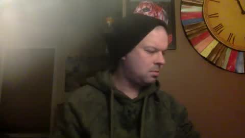 Snapshot of shadyyyyyy7 chatting on February 1, 5:07 am Shady online show from February 1, 5:07 am