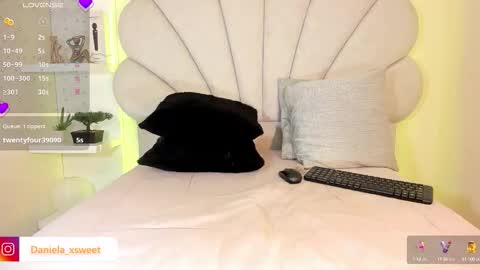 Snapshot of shairytovar chatting on September 12, 6:35 am shairytovar online show from September 12, 6:35 am