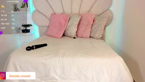 Snapshot of shairytovar chatting on October 3, 7:27 am shairytovar online show from October 3, 7:27 am