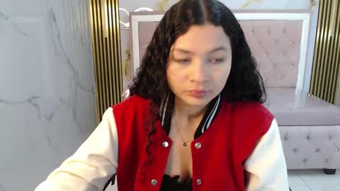 Snapshot of shalon_diaz_sub chatting on January 14, 1:06 pm Shalon online show from January 14, 1:06 pm