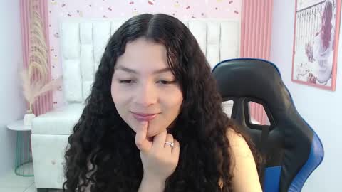 Snapshot of shalon_diaz_sub chatting on October 2, 1:07 pm Shalon online show from October 2, 1:07 pm