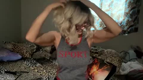 Shaman Woman online show from December 10, 3:01 pm