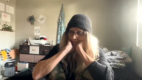 Shaman Woman online show from December 23, 9:40 pm