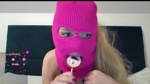 shamelesscouple2 online show from December 4, 7:45 pm