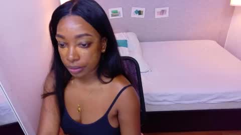 Snapshot of shamira_moore chatting on October 17, 2:08 pm Catalina online show from October 17, 2:08 pm