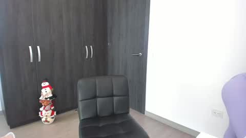 onlyfans shanabellucy online show from December 20, 6:13 pm